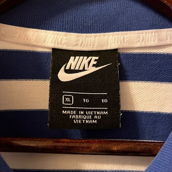 Mens Nike Sportswear Pique Polo Shirt Midnight Navy Size XL - Picture 4 of 8